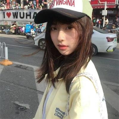 红色